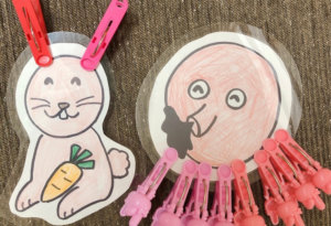 洗濯バサミのおもちゃピグマリオン